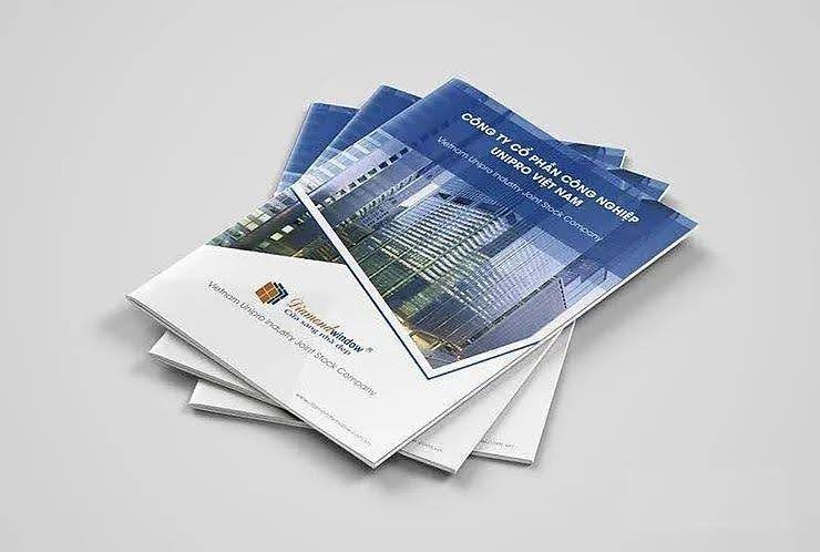 Kích thước catalogue ảnh hưởng trực tiếp đến chi phí in