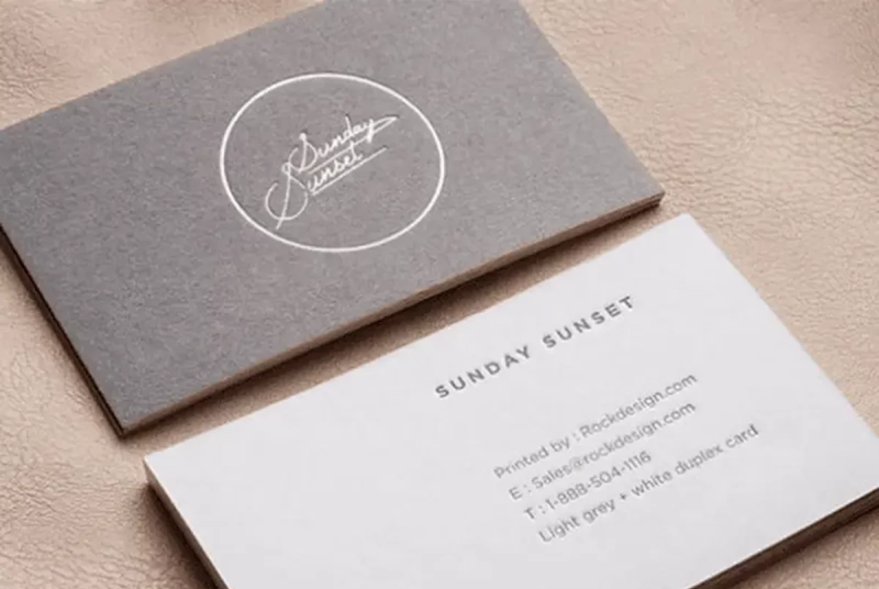 Dập nổi là phương pháp gia công đặc biệt khi in card visit Quận 1