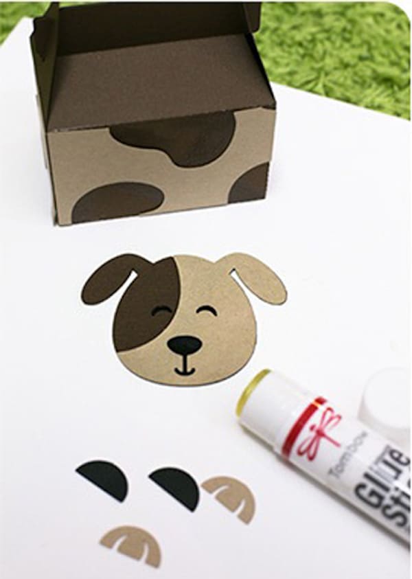Làm chân cún cho hộp bánh