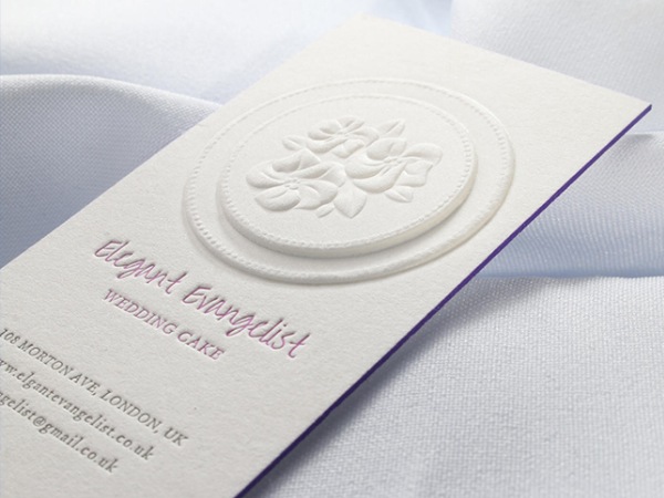 Mẫu card visit dập hoa văn nổi bật 