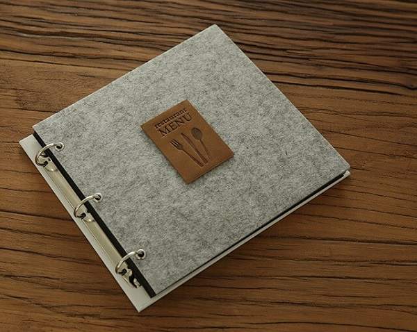 Lựa chọn dịch vụ in menu bìa cứng tại In Nhanh Nhanh, khách hàng được gì?