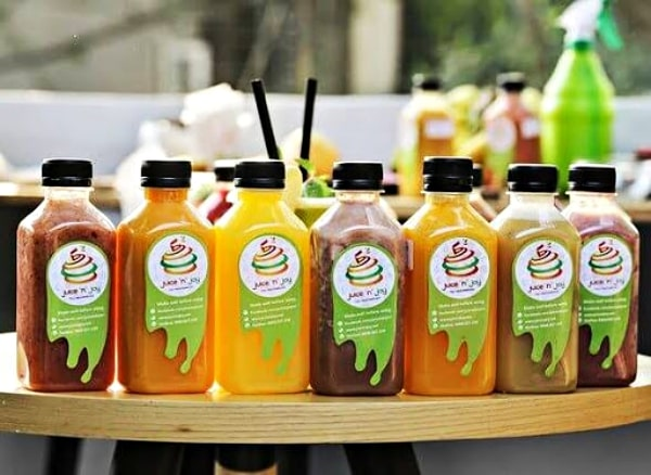 Mẫu logo dán chai nhựa 2