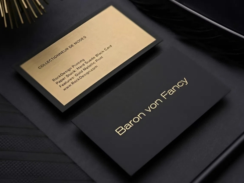 Name card cán màng mờ có bề mặt mịn, khó xé rách
