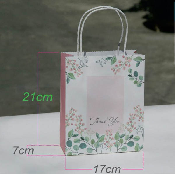 Thiết kế túi giấy kraft đứng màu trắng hồng viền hoa