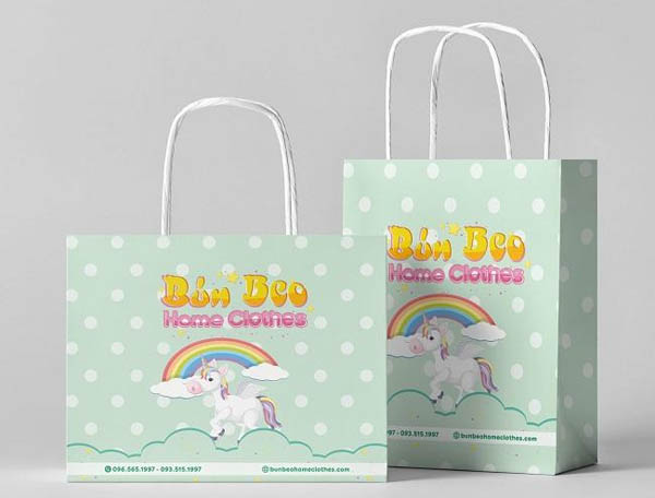 Túi giấy quần áo màu pastel cùng hình họa và họa tiết chấm bi mới lạ