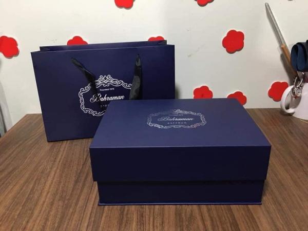 Mẫu 2 hộp giấy cứng