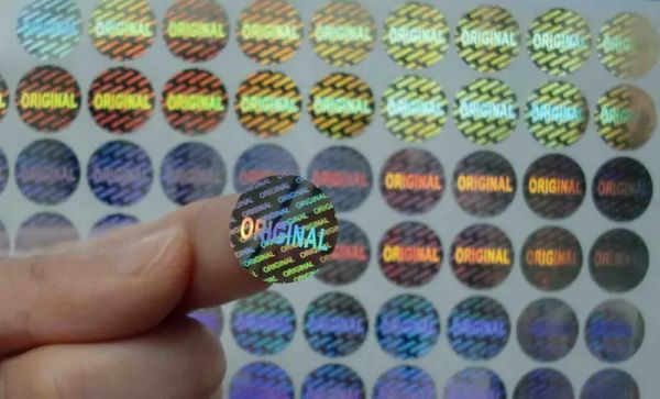 Tem bảy màu là gì? Đặc điểm, cấu tạo và phân loại tem bảy màu