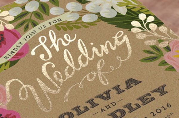 Dập lá giúp nâng tầm thiệp cưới với vẻ đẹp lấp lánh, sang trọng