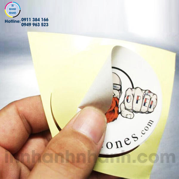 Giấy decal được cấu tạo từ 2 lớp chính