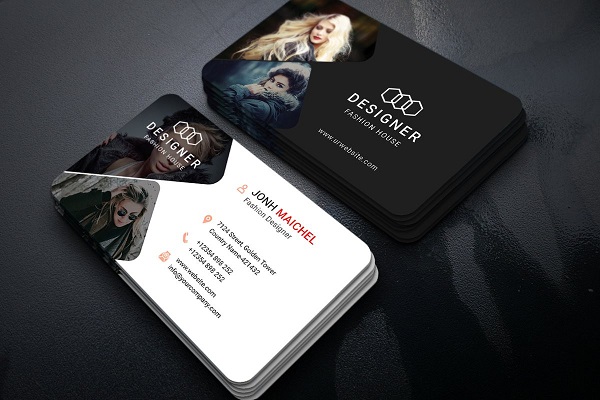 &nbsp;&nbsp;&nbsp;&nbsp;&nbsp; Mẫu card visit cho ngành thời trang chuyên nghiệp