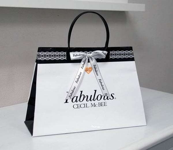 In Nhanh Nhanh- Đơn vị in túi giấy đựng mỹ phẩm với chất lượng in sắc nét