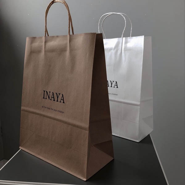 In Nhanh Nhanh - Đơn vị in ấn túi giấy quần áo uy tín, chất lượng