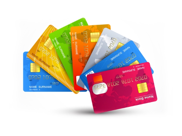 Ngân hàng sử dụng thẻ nhựa để làm thẻ thành viên cho khách hàng