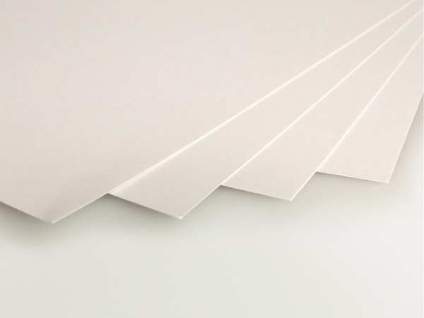 Bristol là loại giấy cao cấp được dùng trong lĩnh vực in tạp chí