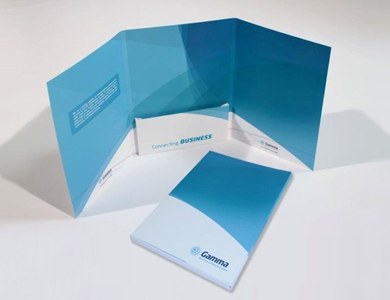 Mẫu folder gập đơn giản